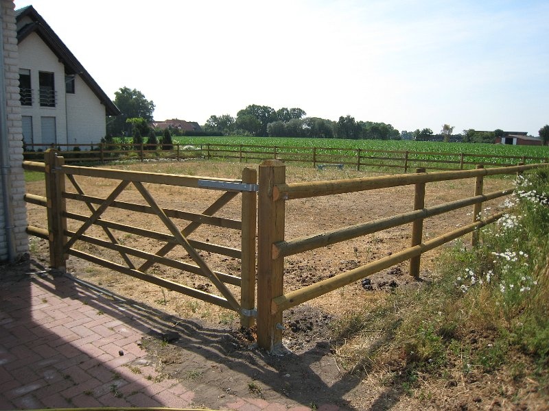Poda Zäune und Tore für Tierhaltung